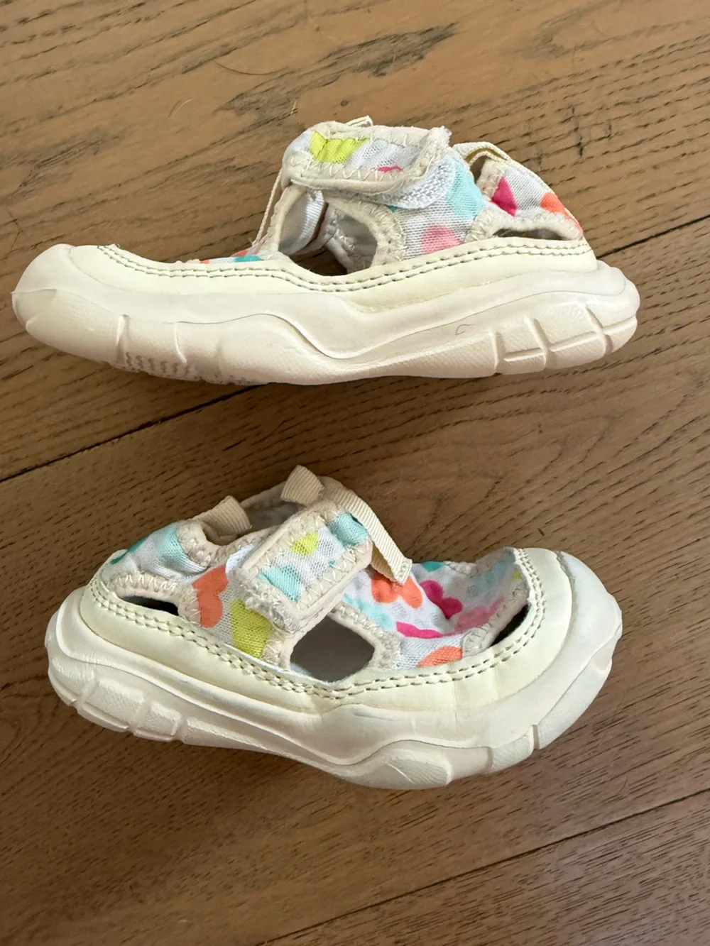 Toddler Heart Print Water Sandals Size 7-7.5 Colorful Velcro